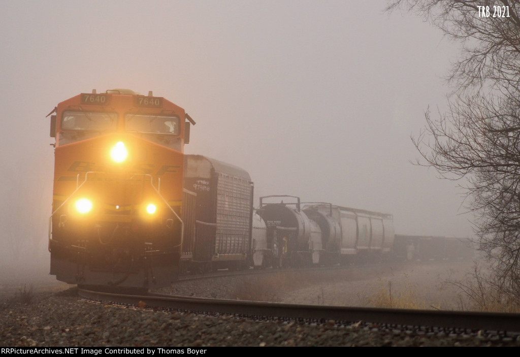 BNSF 7640